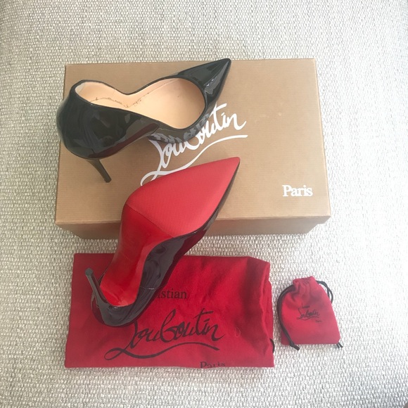 Christian Louboutin So Kate Patent Leather Pumps - Picture 4 of 4